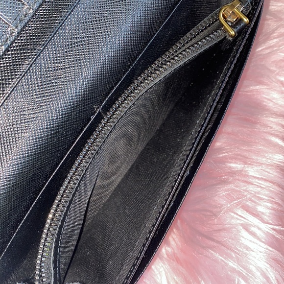 🖤 Prada Saffiano Leather long Bifold Wallet - Picture 7 of 13